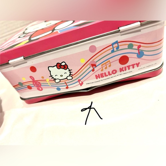 Huge Hello Kitty purse backpack lunch pail & more Bundle - Picture 11 of 11